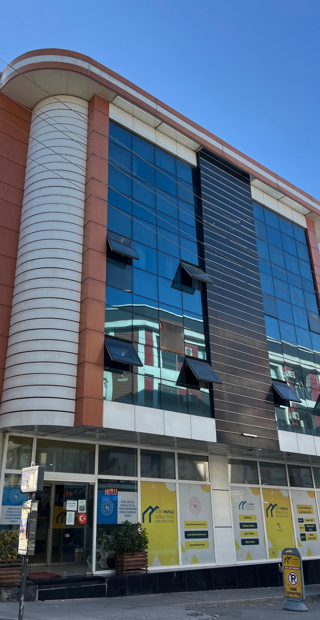 Özel Mutlu Dokuz Eylül Erkek Öğrenci Yurdu 